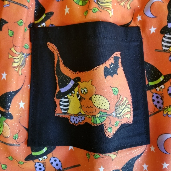 Tricks or Halloween fun  Aprons Big Sis &Lil Sis, Custom-New Girls medium&/small - Picture 2 of 3